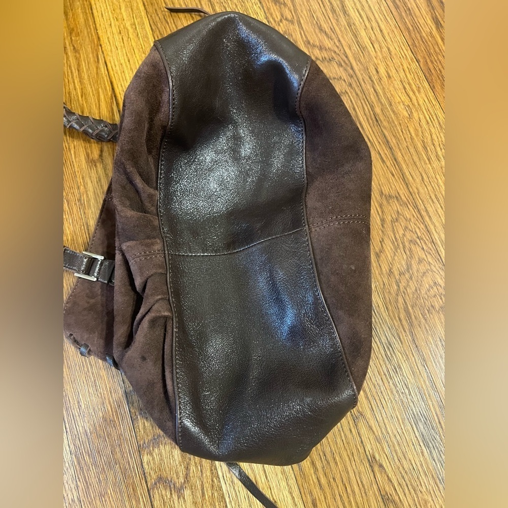 Chic Brown Suede Shoulder Bag - Picture 5 of 13